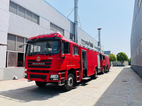 Pěnov&eacute; hasičsk&eacute; auto SHACMAN F3000 12000L