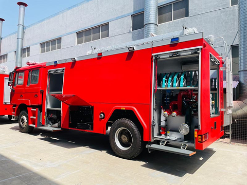 Pěnov&eacute; hasičsk&eacute; auto SHACMAN F3000 12000L