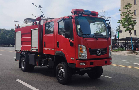 Lori Bomba Dongfeng 4*4