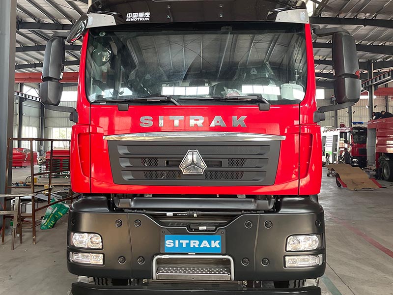 سینوٹرک سیترک 18000L فوم فائر ٹرک