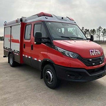 Caminh&atilde;o de bombeiros tanque de &aacute;gua IVECO para servi&ccedil;o pesado com escada