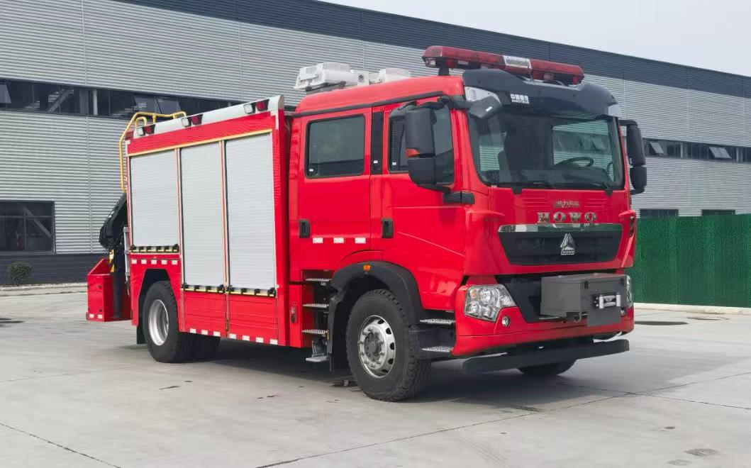 Camion de pompiers puissant et polyvalent, parfait pour la protection contre les incendies urbains et industriels